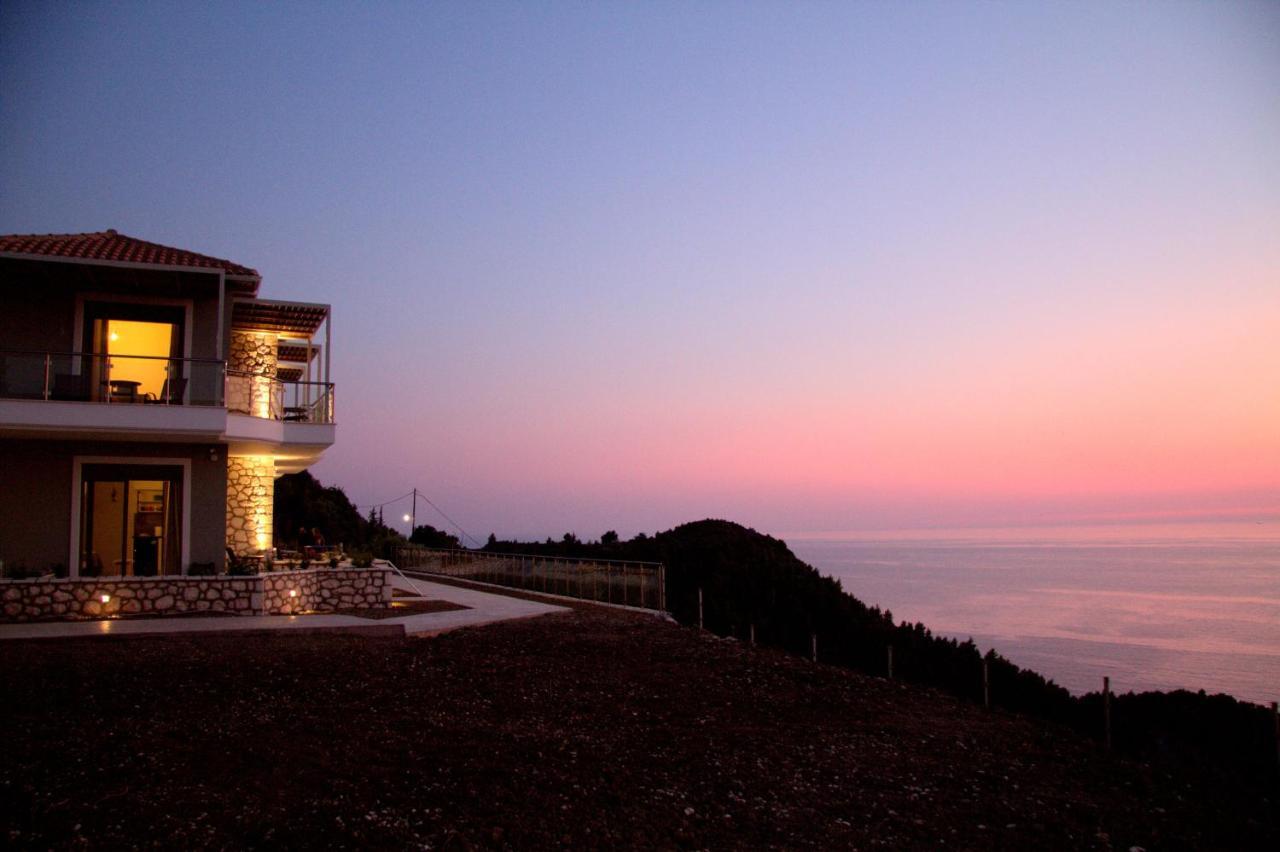 Áyios Nikítas Melikiron Luxury Apartments מראה חיצוני תמונה