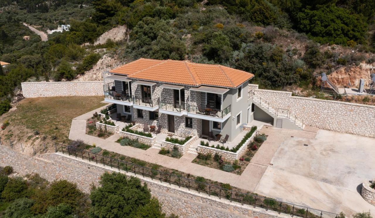 Áyios Nikítas Melikiron Luxury Apartments מראה חיצוני תמונה