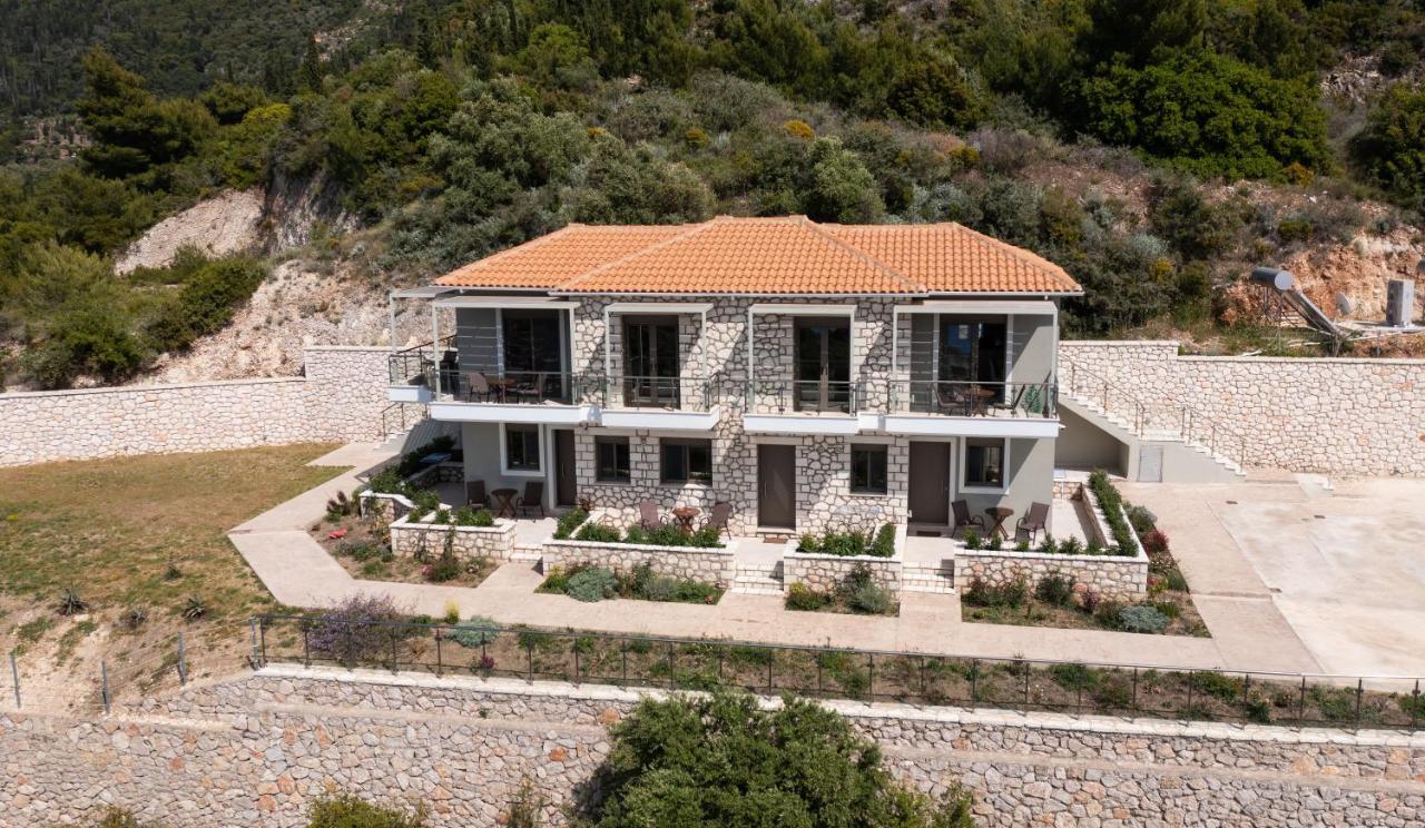 Áyios Nikítas Melikiron Luxury Apartments מראה חיצוני תמונה