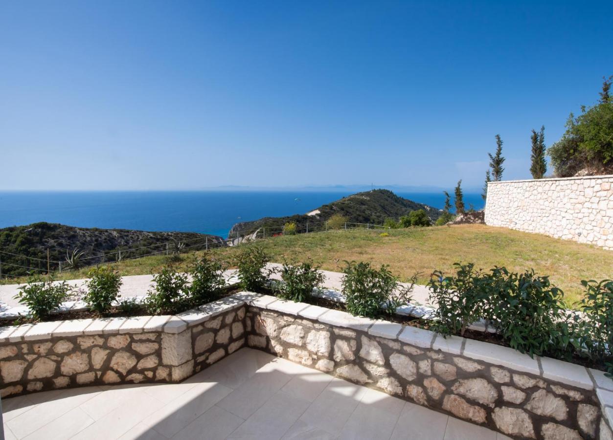 Áyios Nikítas Melikiron Luxury Apartments מראה חיצוני תמונה