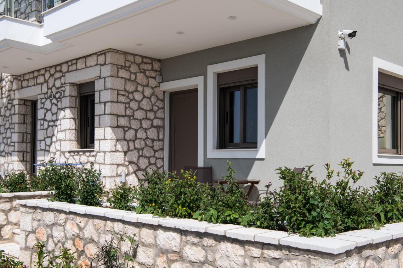 Áyios Nikítas Melikiron Luxury Apartments מראה חיצוני תמונה