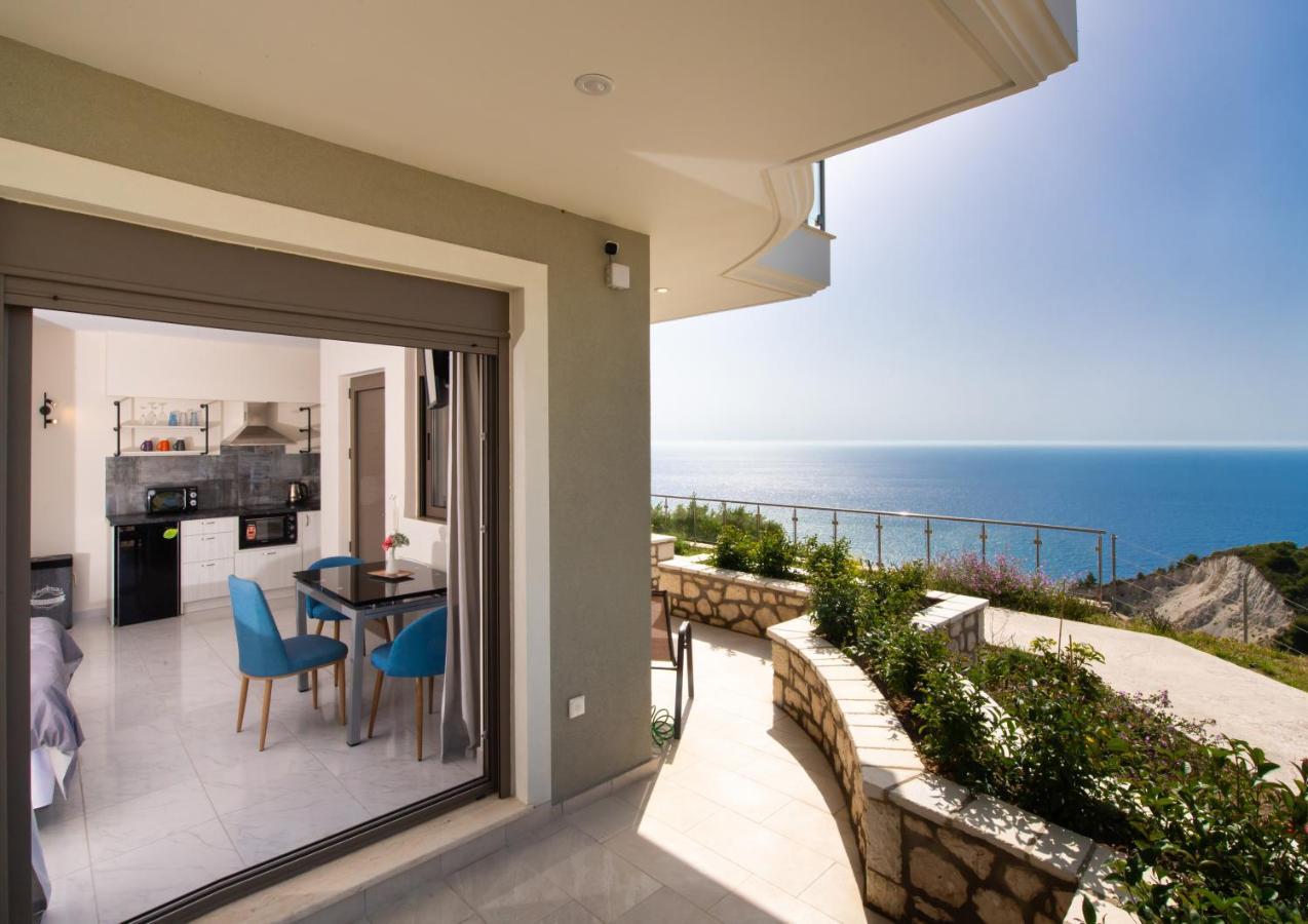 Áyios Nikítas Melikiron Luxury Apartments מראה חיצוני תמונה