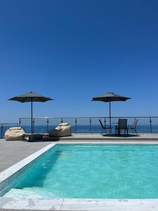 Áyios Nikítas Melikiron Luxury Apartments מראה חיצוני תמונה