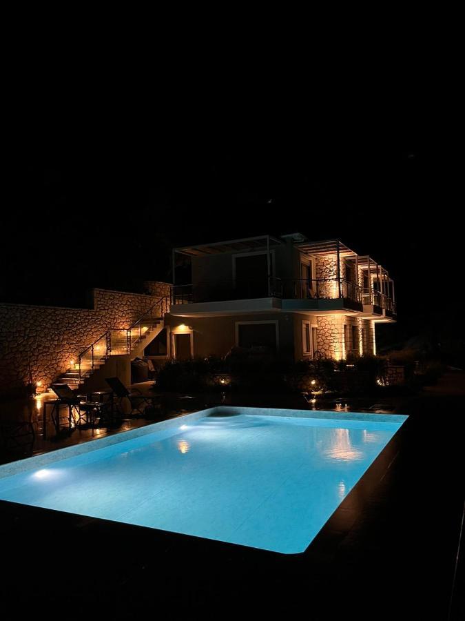 Áyios Nikítas Melikiron Luxury Apartments מראה חיצוני תמונה