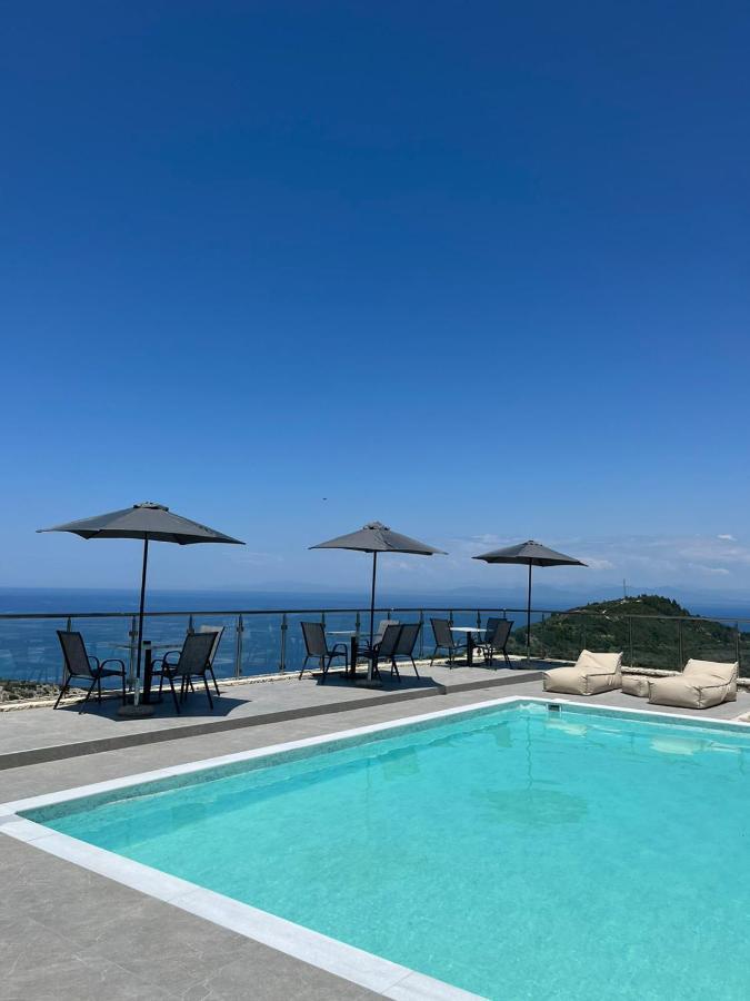 Áyios Nikítas Melikiron Luxury Apartments מראה חיצוני תמונה